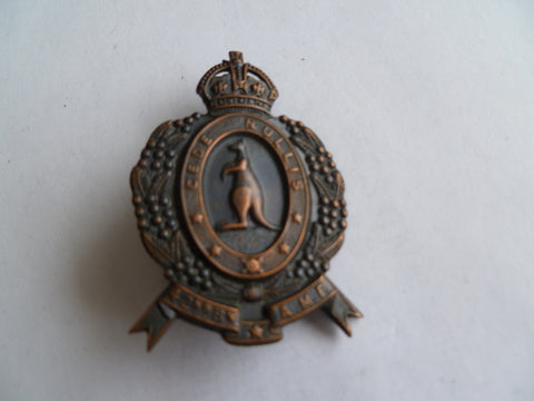 aust army cap badge 42nd capricornia amf